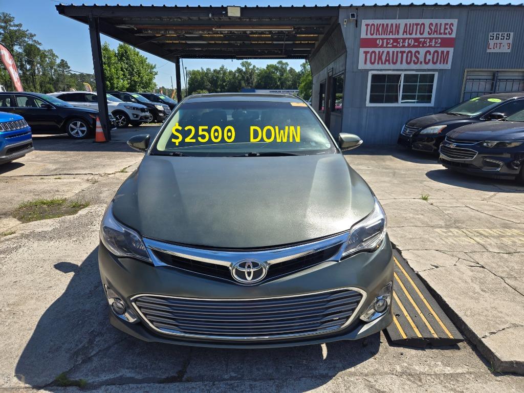 2014 Toyota Avalon Limited's photo